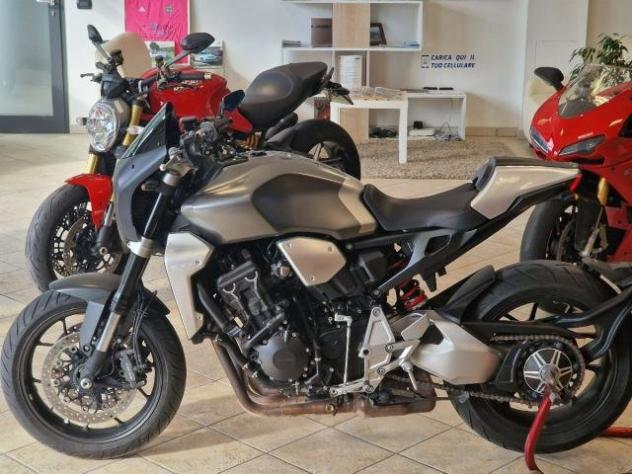 HONDA CB1000R 18.386KM 2019 FINAZ PERMUTA - Foto 6