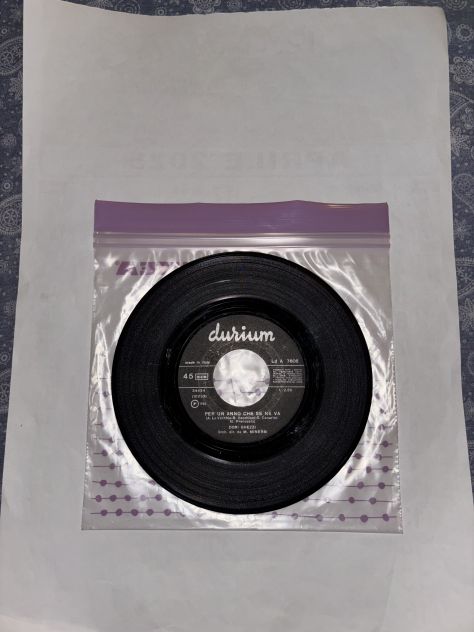 VINILE RARO 45:DORI GHEZZI”CASATSCHOK”-“PER UN ANNO CHE SE NE VA”1’STA - Foto 5