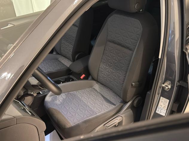 Volkswagen Tiguan 2.0 TDI SCR Adaptive Cruise Fari LED Sensori DAB - Foto 3