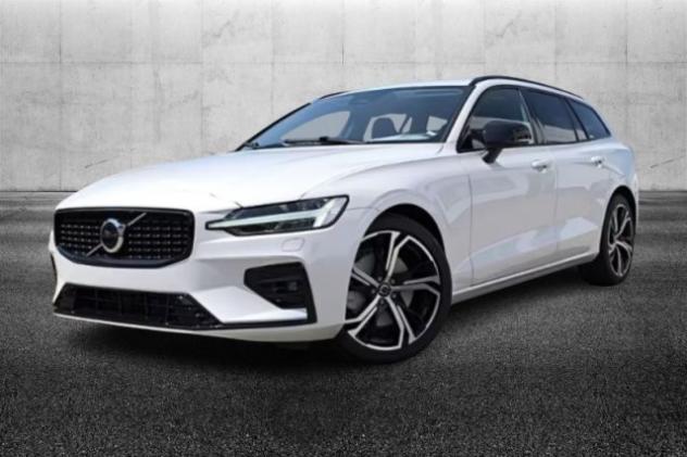 VOLVO V60 B4 (d) automatico Plus Dark rif. 23758098