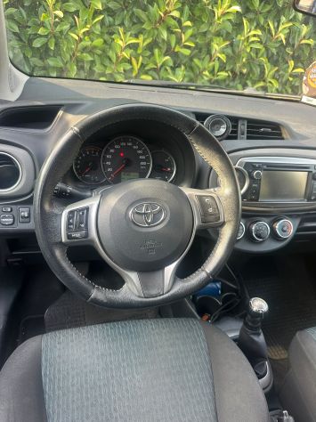 Toyota YARIS 1000cc benzina 69 cv - Foto 5
