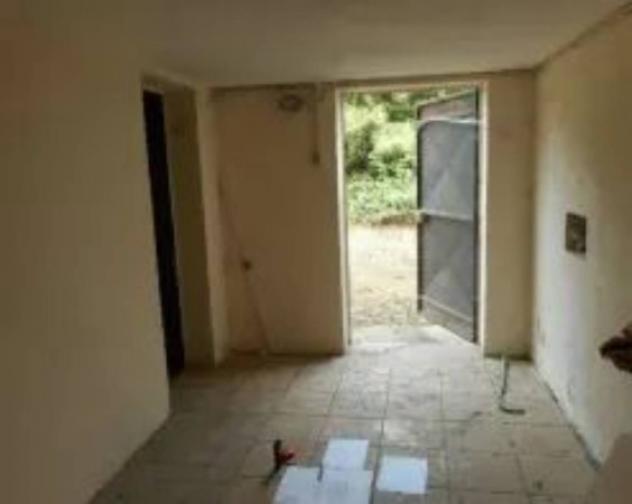 Immobile in asta di 360 m² con più di 5 locali e box auto in vendita a Cavour - Foto 4