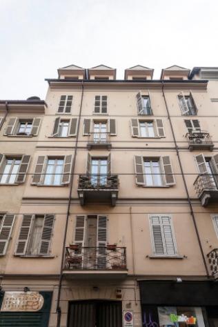 Attico / Mansarda di 60 m² con 2 locali in affitto a Torino - Foto 2