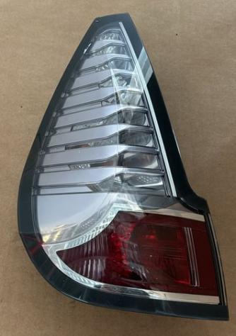 FANALE POST. PARTE EST. SX 999-U1293779 Parti elettriche Fanaleria Fanali Fanale post. sx. RENAULT - SCENIC X-MOD - 2009 2016