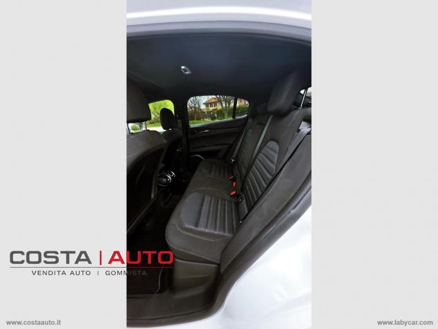 ALFA ROMEO Stelvio 2.2 T.diesel 190 CV AT8 Q4 Exec. - Foto 7