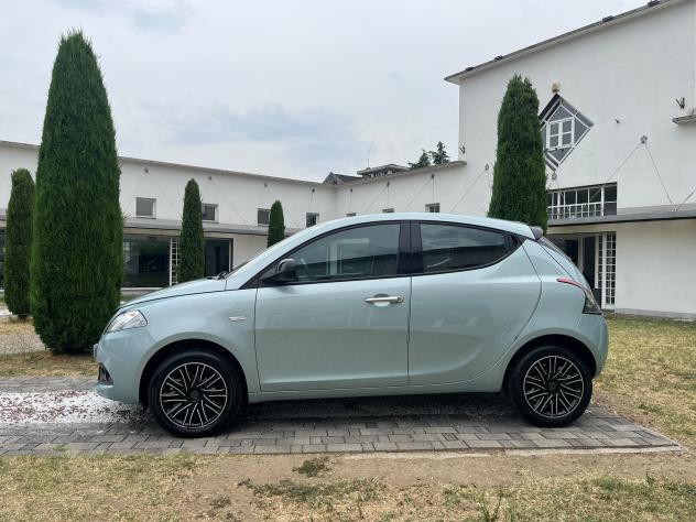 Lancia Ypsilon 1.0 FireFly 70cv Hybrid Oro - Foto 3