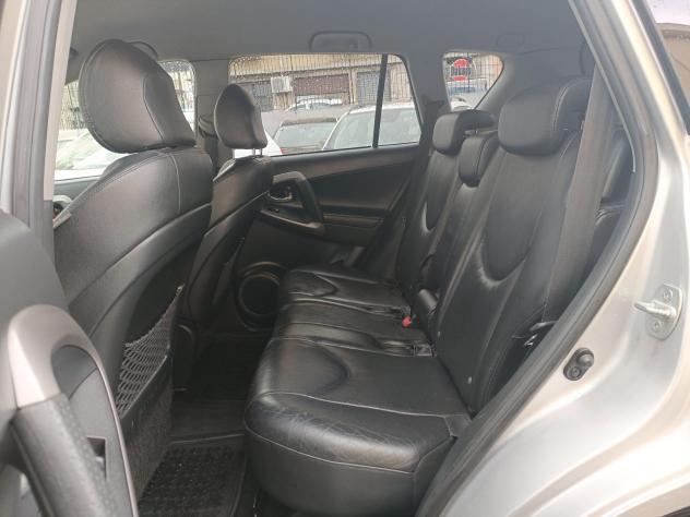 Toyota RAV 4 RAV4 Crossover 2.2 D-4D 177 CV Luxury - Foto 7