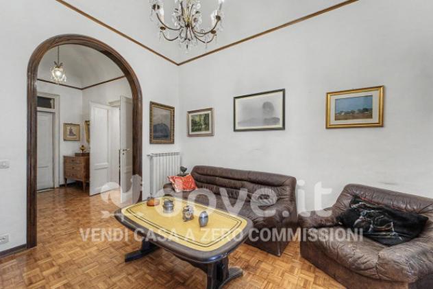 Casa indipendente di 200 m² con più di 5 locali in vendita a Modica - Foto 9