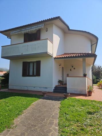 Villa in vendita a Riglione Oratoio - Pisa 150 mq Rif: 1403572