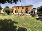 Villa in Vendita in zona SAN GIUSTO con giardino