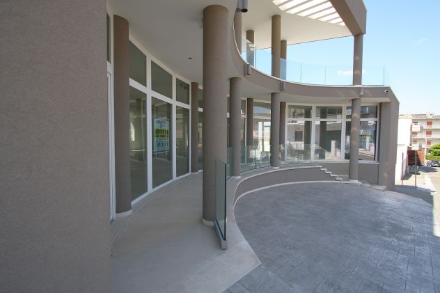 Locale commerciale di 380 mq - Foto 8