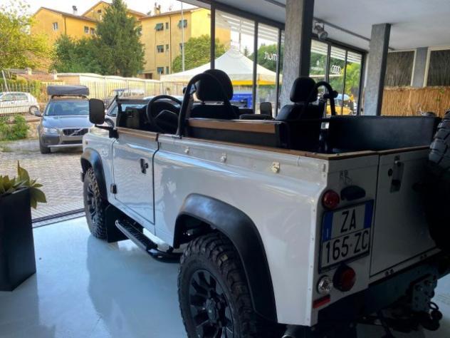 LAND ROVER Defender 90 2.2 TD4 Station Wagon rif. 19949650 - Foto 3