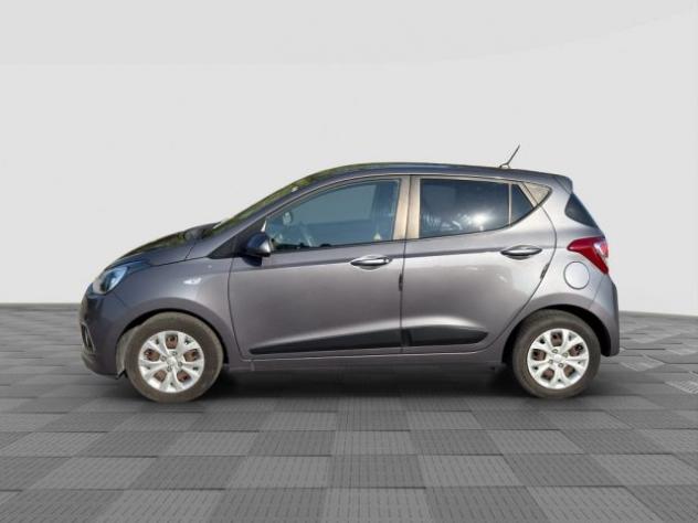 HYUNDAI i10 i10 1.0 LPGI Econext Login rif. 24010440 - Foto 2