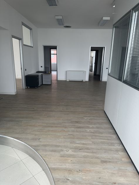 affittasi ufficio mq. 430 Complesso ATLANTIC BUSINESS CENTER