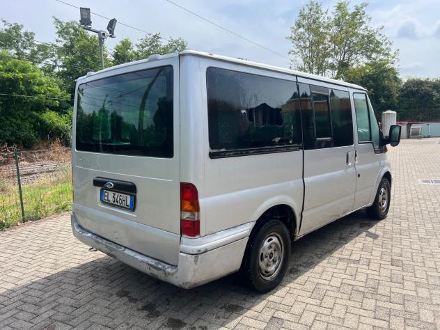 Ford Transit/Tourneo Tourneo 2.5 TD/85CV cat PC Base 9 posti - Foto 4