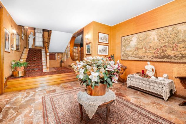 Villa di 600 m² con più di 5 locali e box auto doppio in vendita a Meda - Foto 11