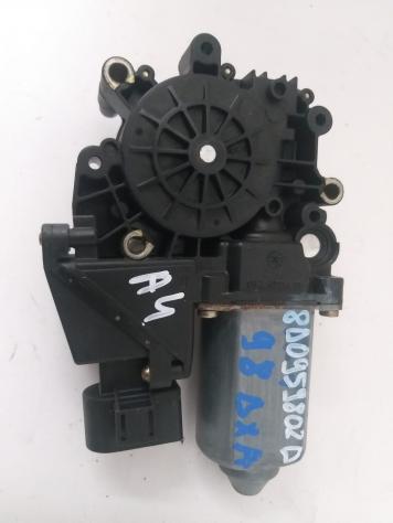 MOTORINO ALZAVETRO ANTERIORE DESTRA AUDI A4 Avant (8D) 8D0959802D (9700)