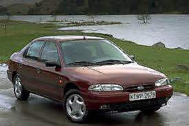 Parabrezza anteriore ford mondeo 1993-1999