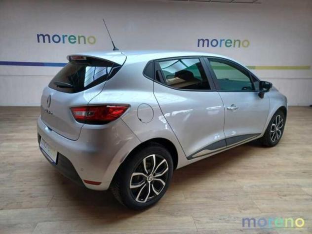 RENAULT Clio 0.9 TCe 90 CV Moschino Zen rif. 18828621 - Foto 4