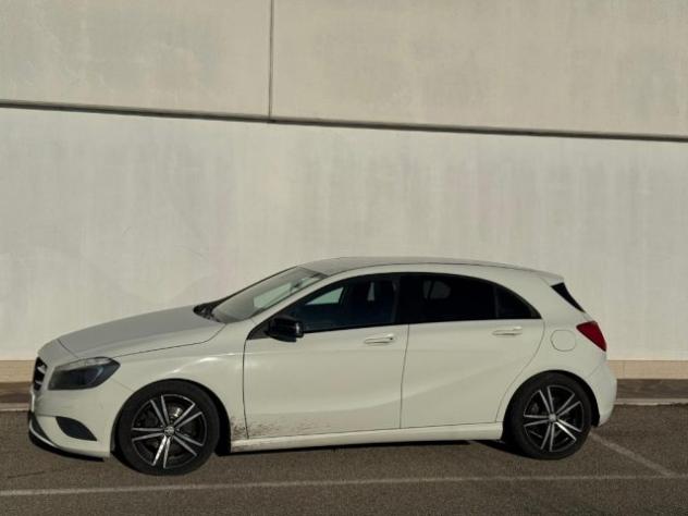 MERCEDES-BENZ A 200 CDI Automatic Sport rif. 23122832 - Foto 3