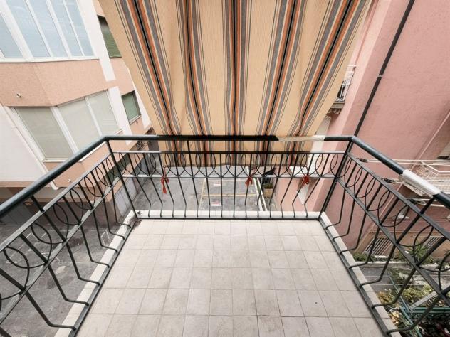 Alassio, ampio trilocale a 100 metri dal mare - Foto 15