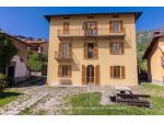 Investimento Immobiliare Mandello: Tre Unità con Giardino 163