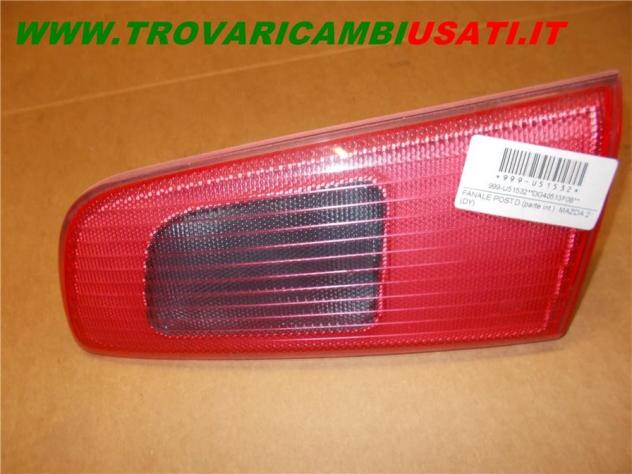 FANALE POST.D.(parte int.) MAZDA 2 (DY)  Parti elettriche  Fanaleria  Fanali  Fanale int. post. d MAZDA - 2 - 01-03-2003 - 01-09-2007