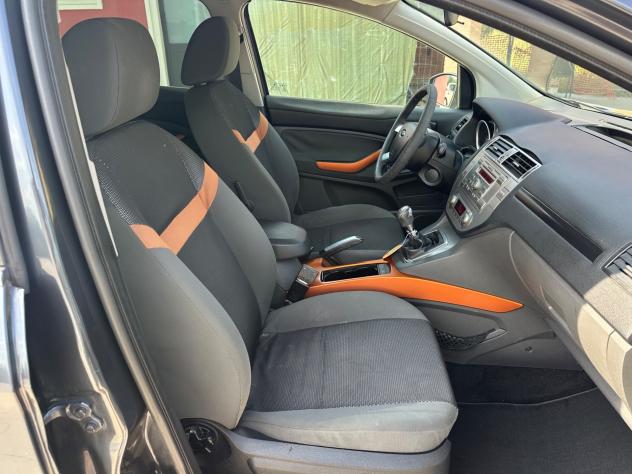 Ford Kuga 2.0 TDCi 140 CV 2WD - Foto 9