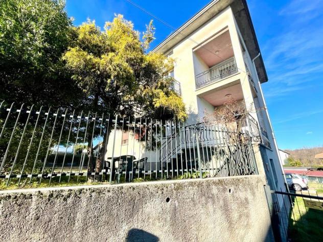 smr110 - in casa singola quadrifamigliare, ampio quadrilocale doppio box, giardino e solaio uso ripostiglio - Foto 2