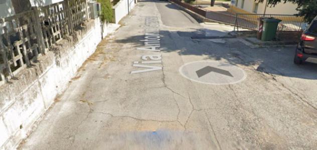 Immobile in asta di 158 m², box auto in vendita a Belforte del Chienti - Foto 2