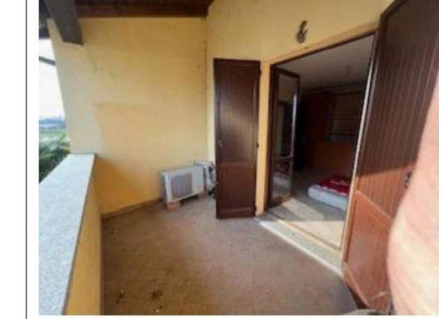 Immobile in asta di 138 m² con più di 5 locali e box auto in vendita a Sartirana Lomellina - Foto 3