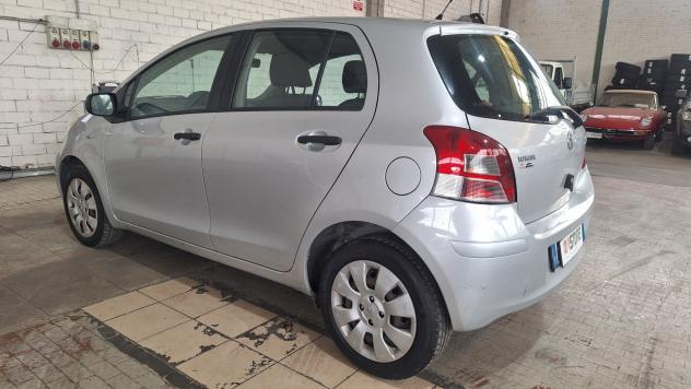 Toyota Yaris 1.0 5 porte Sol - Foto 10