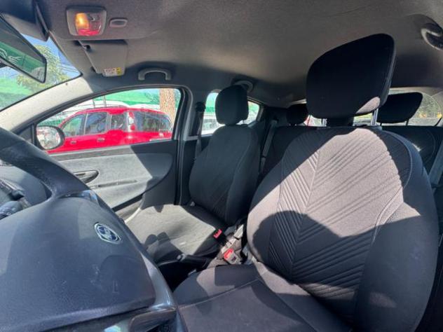 LANCIA Ypsilon Hybrid Ecochic 1.0c 70cv rif. 24036842 - Foto 7