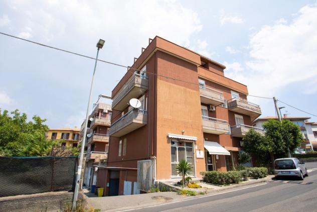 Laboratorio in vendita a Camporotondo Etneo