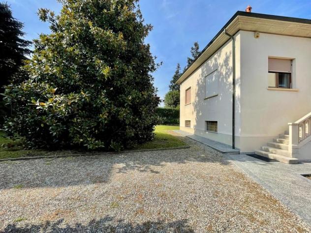 Azzate – Villetta singola con giardino privato € 285.000 – Libera subito - Foto 10