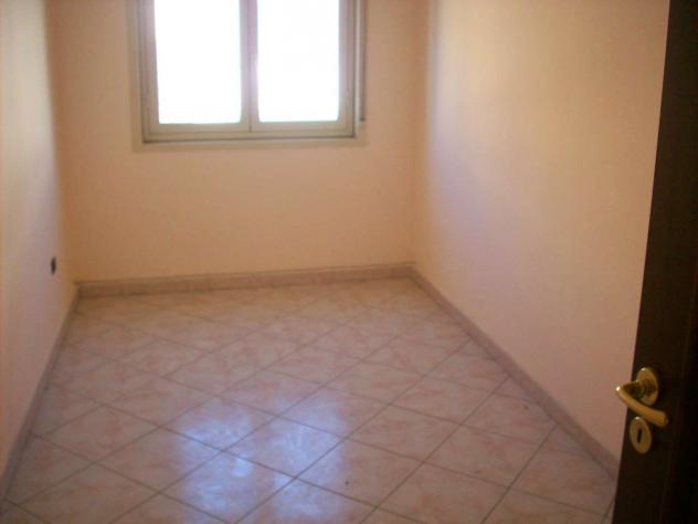 V000403 - VENDESI APPARTAMENTO AL 2° PIANO DI 110 MQ - Foto 12