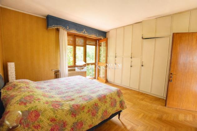 CASA INDIPENDENTE di 10 vani e di 300 mq (MONTEBELLUNA) rif. PE15 - Foto 11