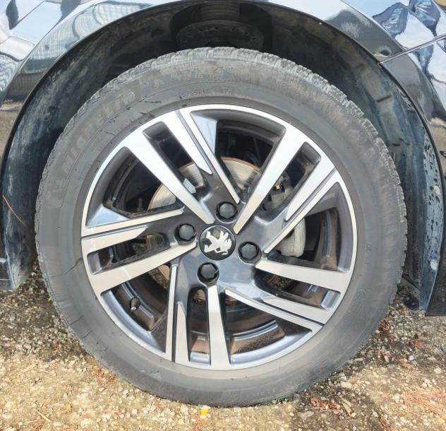 Peugeot 208 208 1.2 puretech Active Pack s&s 75cv - Foto 4
