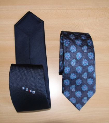 2 Cravatte Made in ITALY , 100% Seta e rifinite a mano