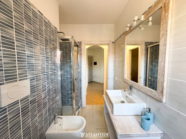 ELEGANTE TRILOCALE APPENA RISTRUTTURATO A VALLEDORIA - Foto 10
