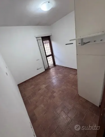 PALMAROLA CASAL DEL MARMO BILOCALE ARREDATO CON 2 GIARDINI PRIVATI. - Foto 3