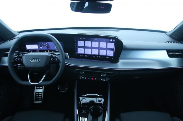 Audi Q3 Sportback TFSI 265 cv quattro S tronic S Line Edition Cerchi da 20''/Pacchetto look nero/Pacchetto Tech PLUS/Tetto panoramico in vetro/Marrone - Foto 9