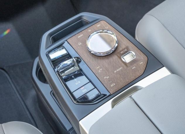 Bmw IX xDrive 50 Pacchetto Sportivo - Foto 3