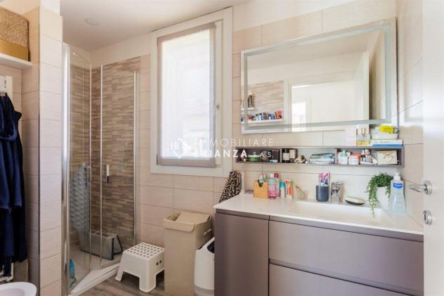 USMATE VELATE: IN VENDITA TRE LOCALI + SERVIZI E TERRAZZO. - Foto 12