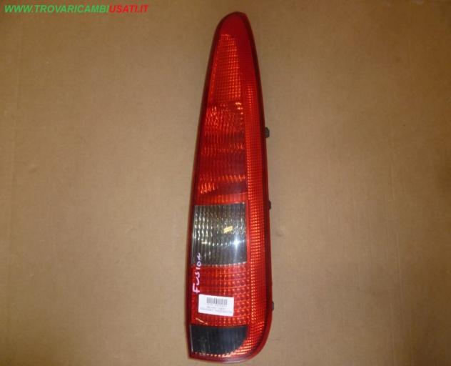 FANALE POST.D. FORD FUSION (CBK)  Parti elettriche  Fanaleria  Fanali  Fanale est. post. d FORD - FUSION - 01-09-2002 - 01-02-2006