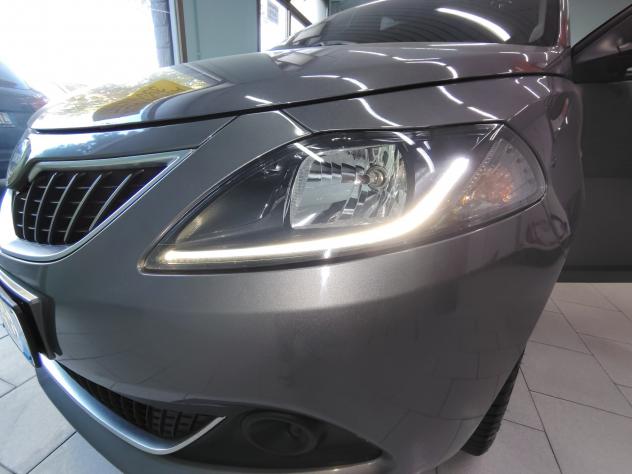 Lancia Ypsilon Hybrid AL PREZZO DEL BENZINA!!! - Foto 3
