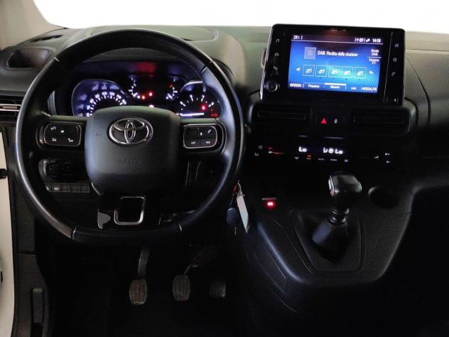Toyota Proace City Verso 1.5D 130 CV S&S L2 Lounge - Foto 8