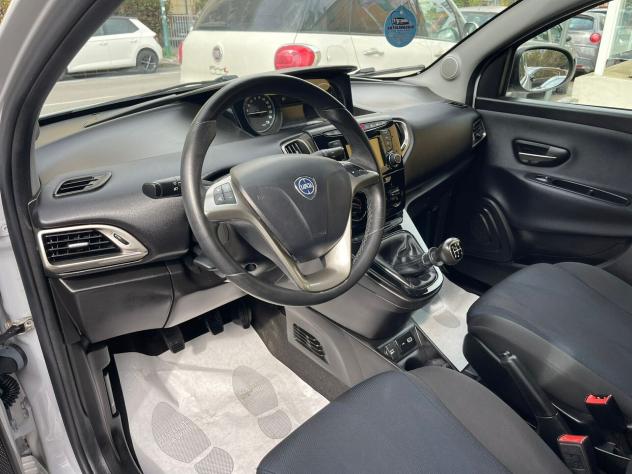 Ypsilon 1.2 69 CV 5 porte GPL Ecochic Gold - Foto 10