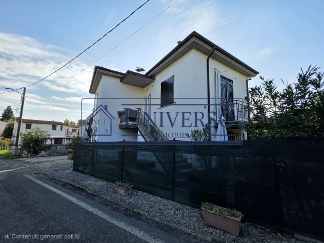 VILLETTA SINGOLA CON GIARDINETTO E BOX RISTRUTTURATA - Foto 5