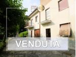 Soluzione semi indipendente con giardino e box a Missaglia